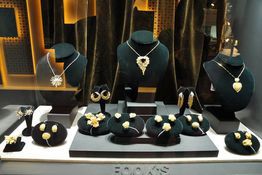 Tưng bừng Hội chợ nữ trang Thu Đông lần thứ 37 tại Hồng Kông