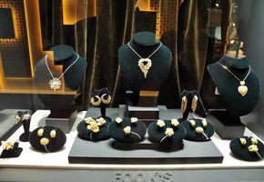 Tưng bừng Hội chợ nữ trang Thu Đông lần thứ 37 tại Hồng Kông